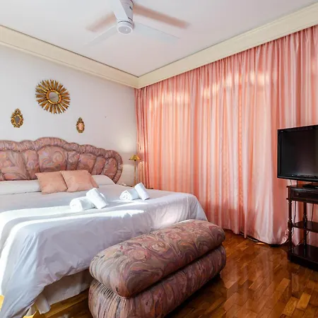 Yourhouse Tramontana Villa *