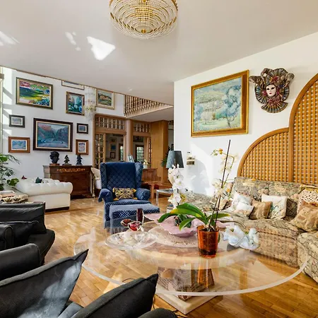 Yourhouse Tramontana